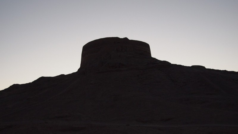 P9042045 Iran, Yazd, tower of silence, torre del silencio, zoroastrian