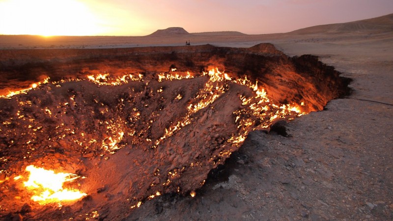 P9202833 Turkmenistan, Central Asia, Karakum, gas crater, darvaza